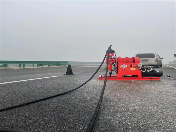 西双版纳马路路基路面开裂下沉注浆加固灌浆